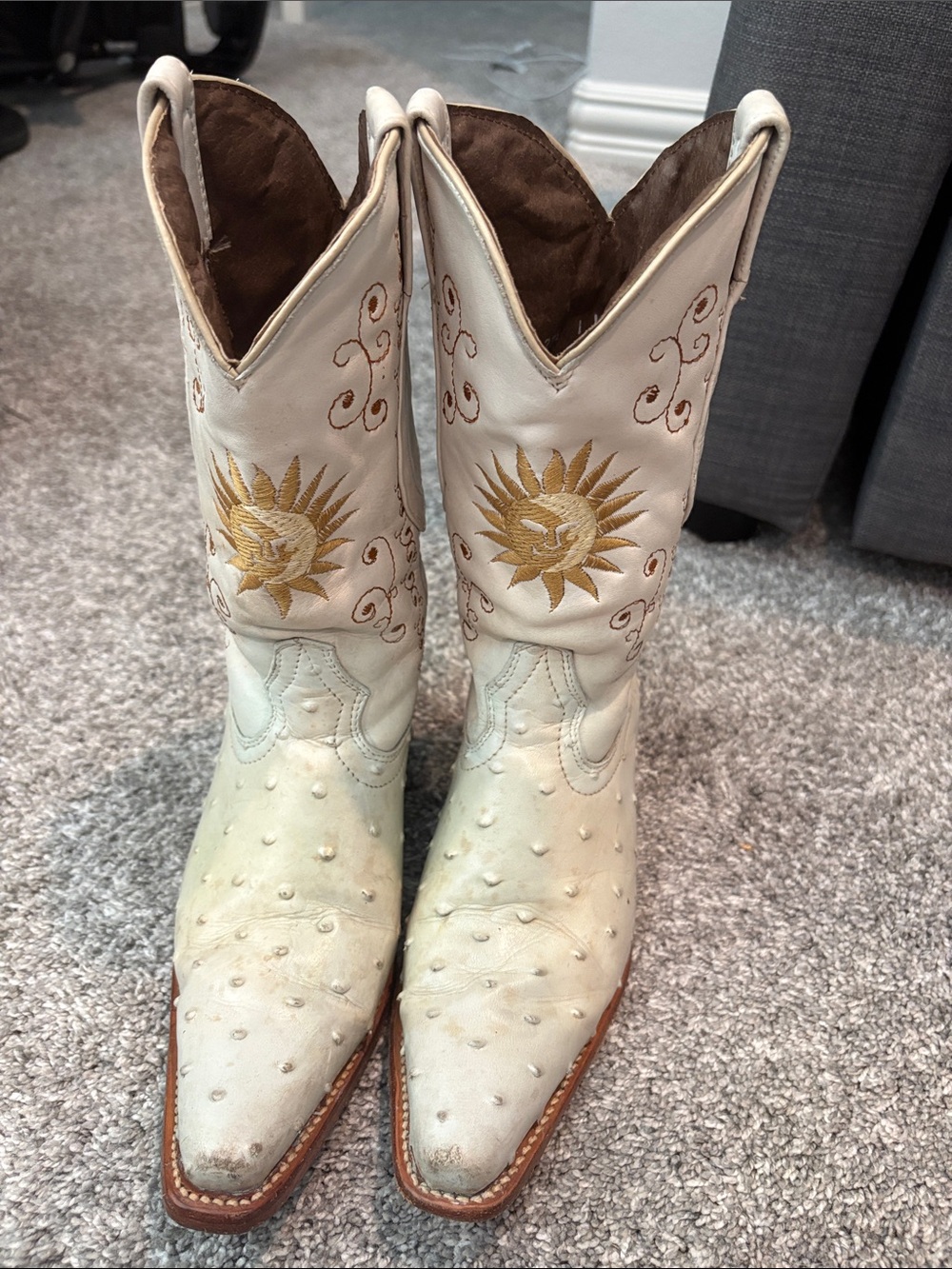 Denver Boots White Embroidered ostrich print Sunburst Cowboy Boots